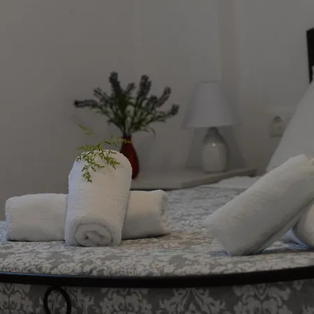 Filoxenia Apartment *